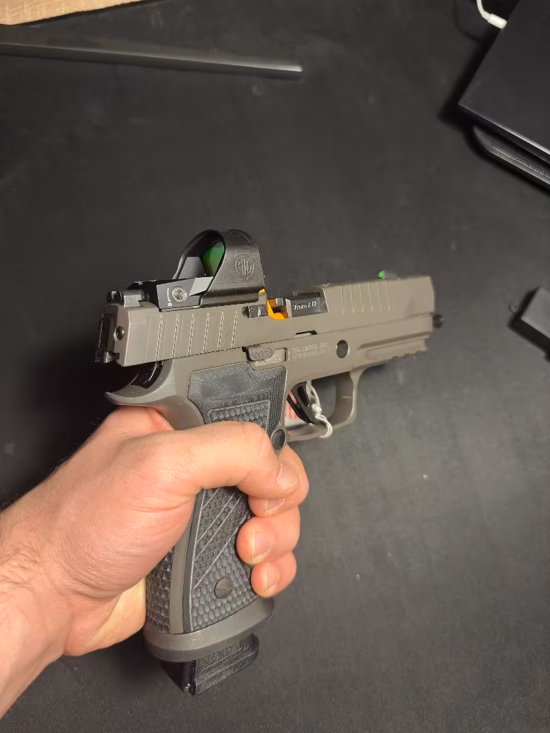 ASKERİ PERSONELDEN SİG SAUER P320 AXG LEGİON