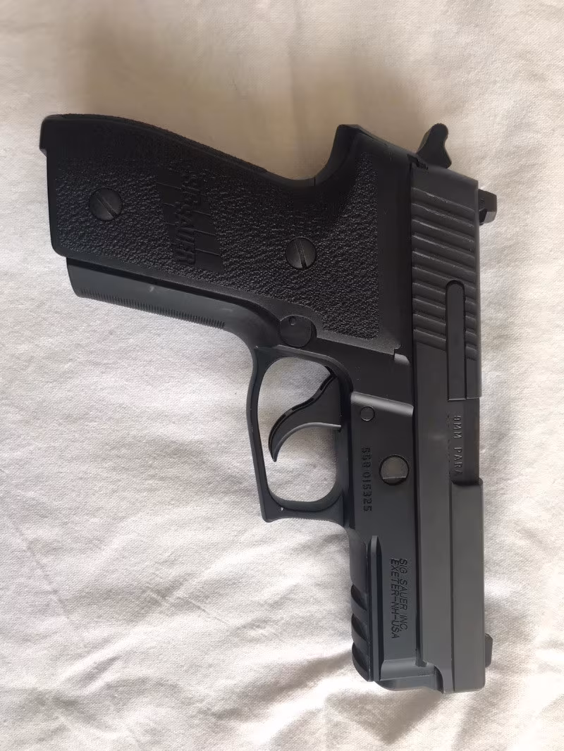 Kamu görevlisinden sıfır sıg-sauer P229