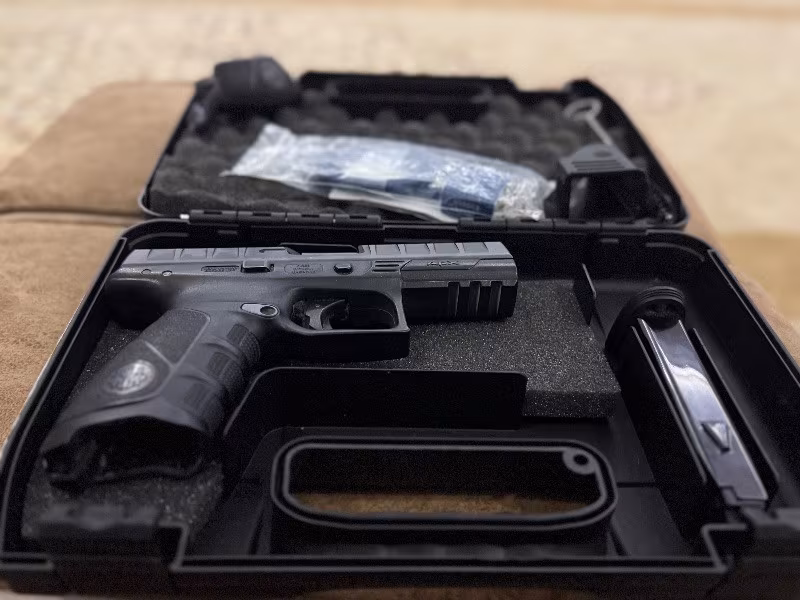 Beretta APX