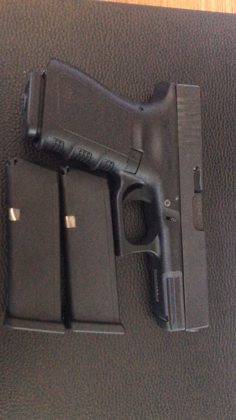Glock 19