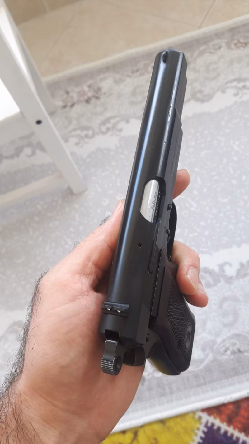 Kara Yılan Satışta