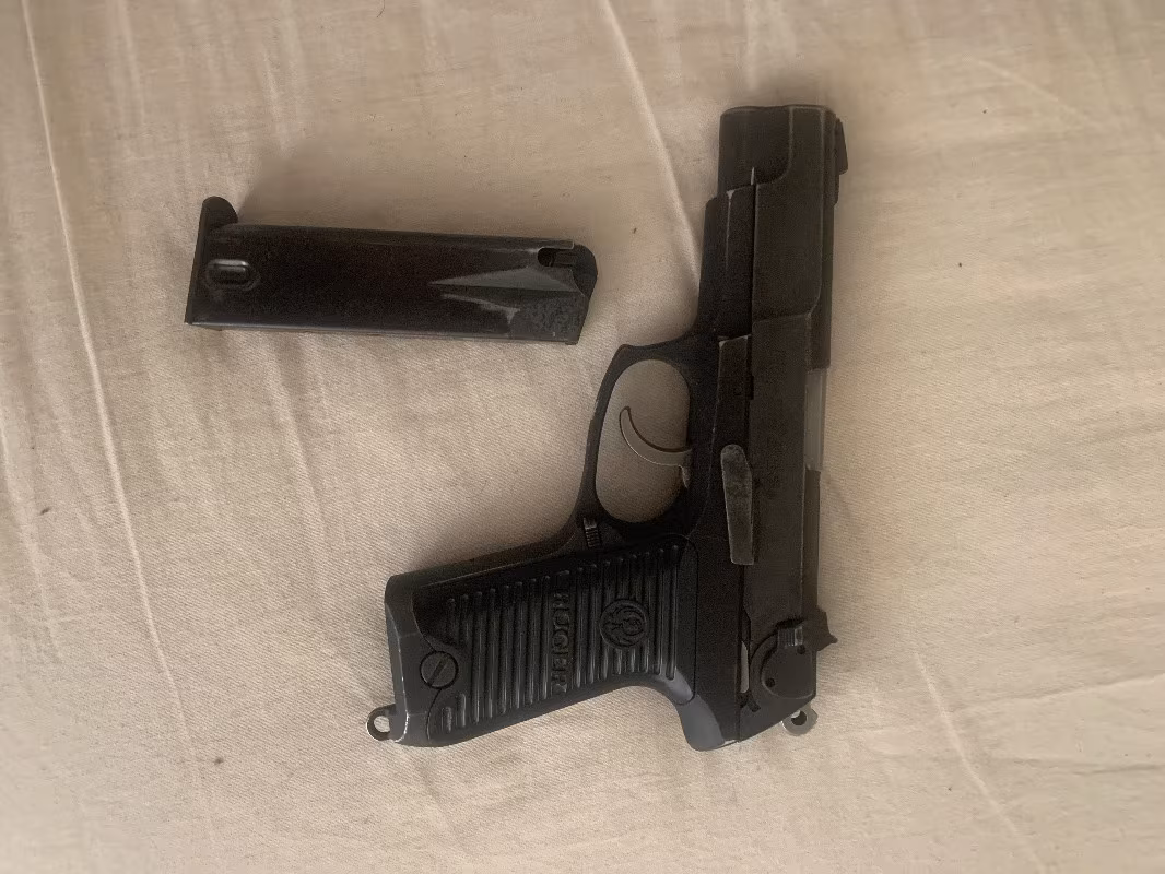 Temiz emekli polis silahı