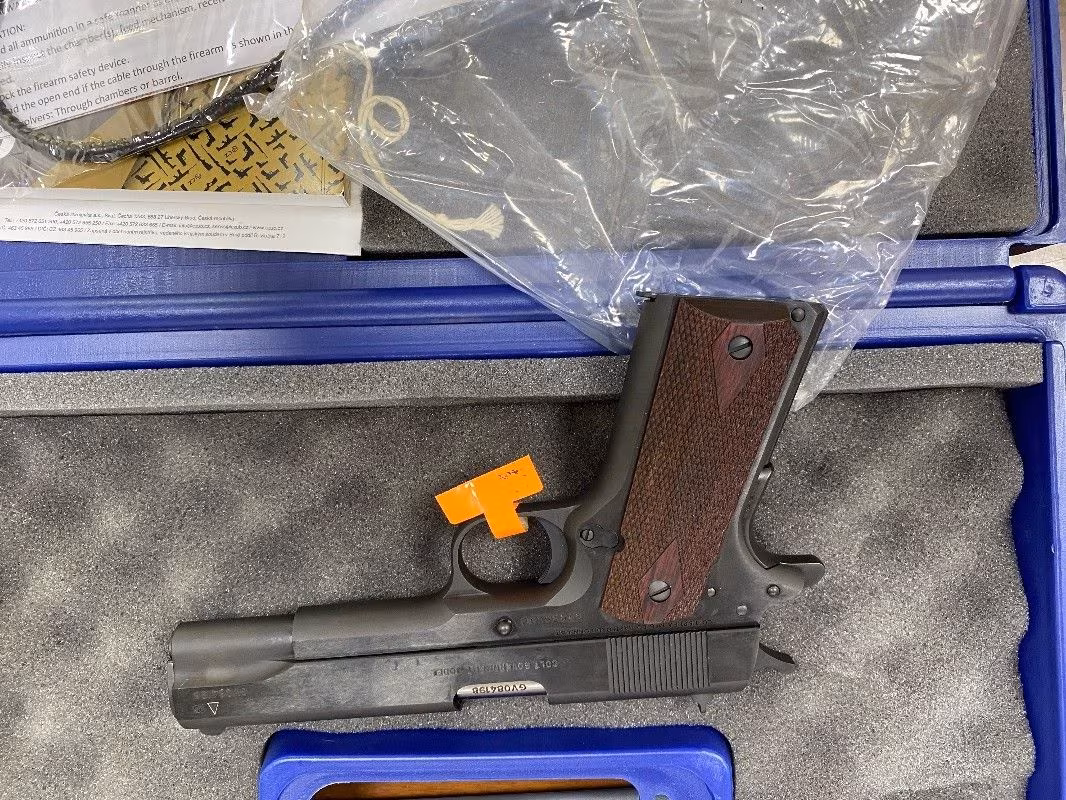 Colt 1911 Goverment Classic 45 acp