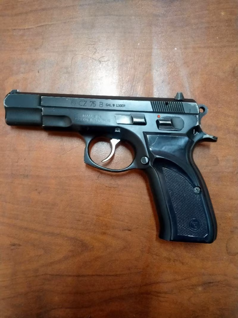 Kamu Personelinden CZ75 B