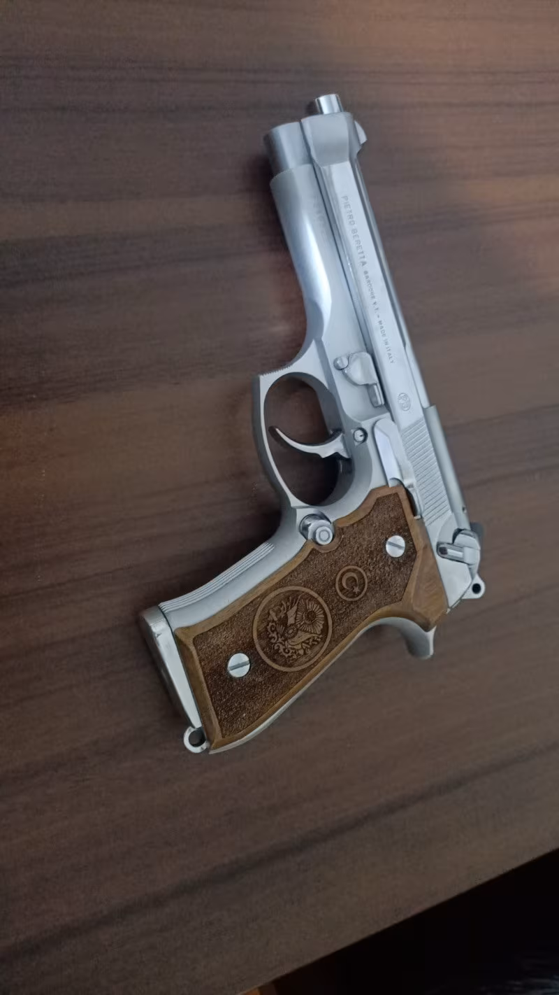 ASKERİ PERSONELDEN BARETTA FS92