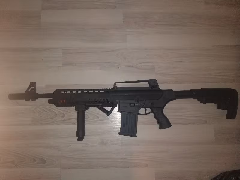 Şarjorlü av tüfeği