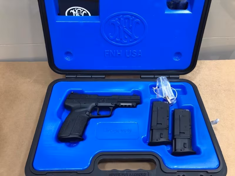 FİVE SEVEN SIFIR KUTUSUNDA ..