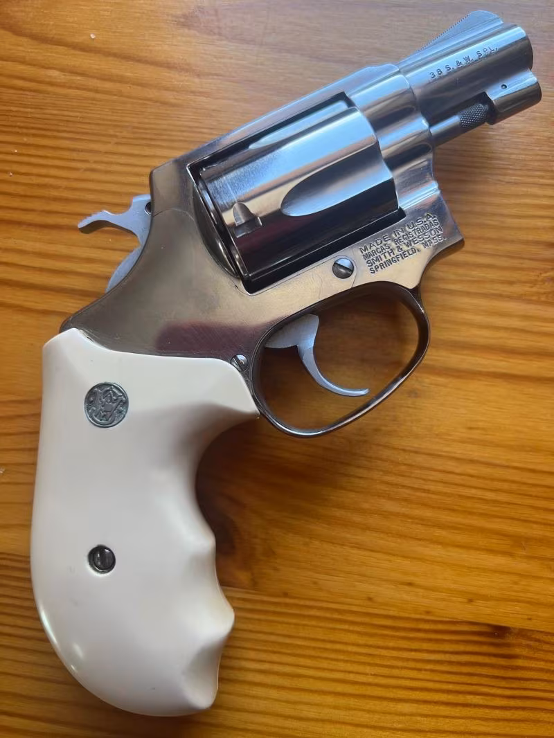 Smith & Wesson Model 60