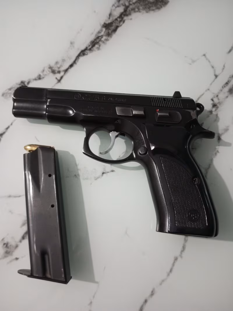 Emekli Polis Memurundan Cz 75 B