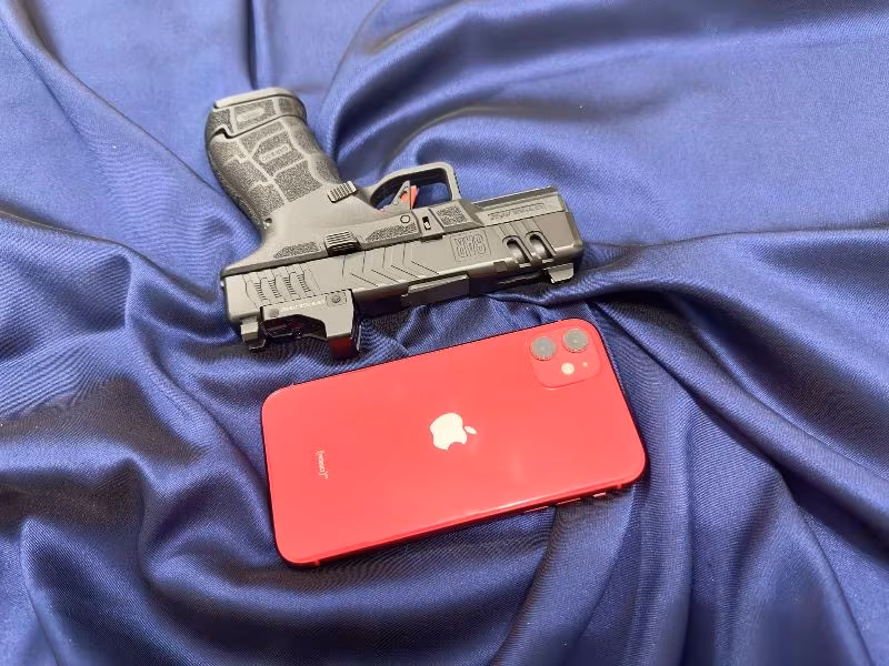BİTLİS'TE TELEFON BOYUTUNDA RED-DOT'LI SARSILMAZ SC GEN3