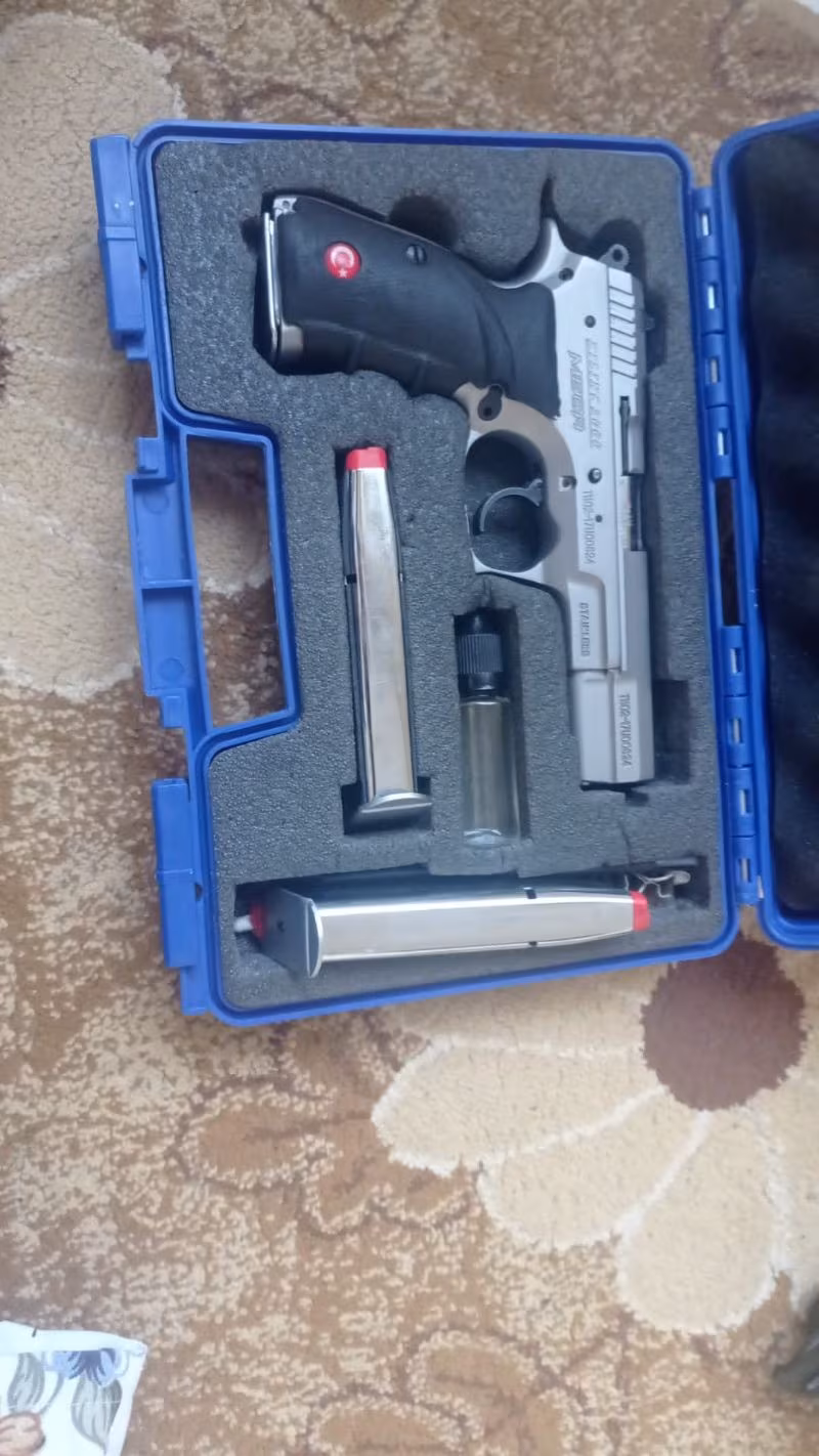 Kılıç 2000 mega  stallin