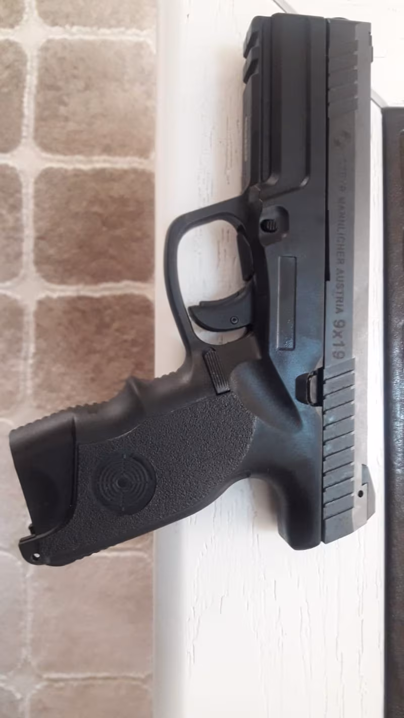 HENÜZ BİR MERMİ DAHİ SIKILMAMIŞ, SIFIR STEYR L9-A1(17+1)