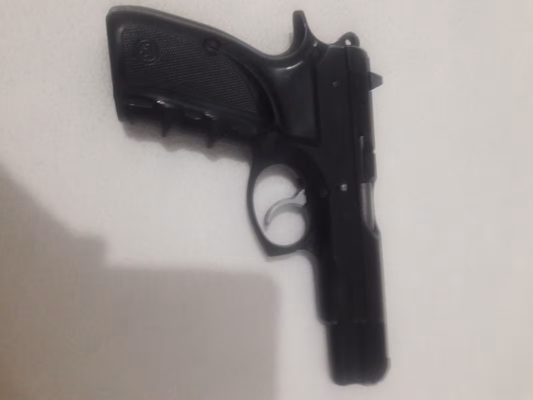 Emekli Polis  Temiz CZ 75 B Luger