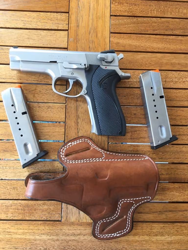 Smith & Wesson 5906 Çok Temiz İlk Sahibinden