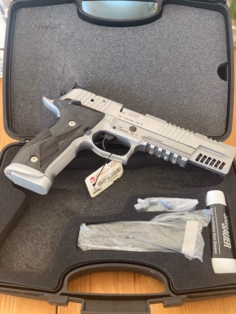 SIG SAUER X6 SKELETON