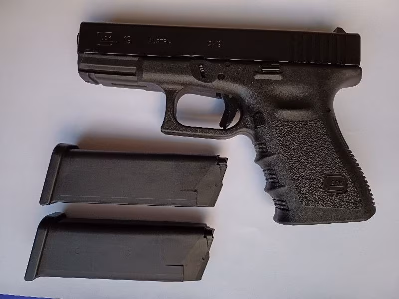 Glock 19