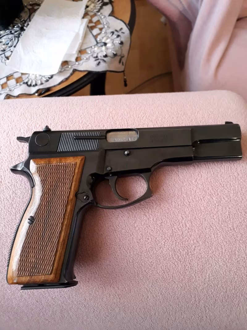 İhtiyaçtan dolayı satılık. Çok temiz kullanılmıştır. Orijinal alman