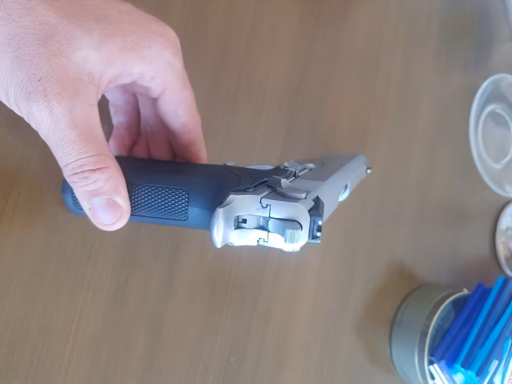 SMITH WESSON 5906