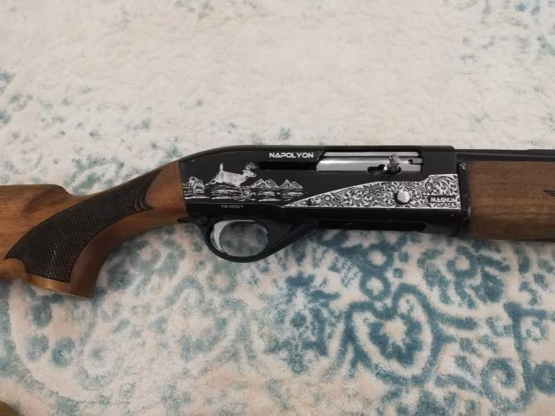 NAPOLYON SHOTGUNS YARI OTOMATİK AV TÜFEĞİ