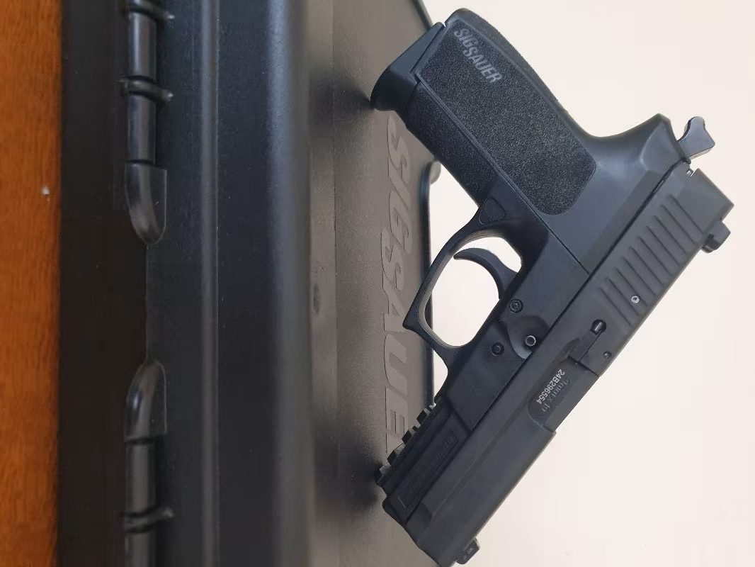 Kamu emeklisinden özel ithal sıfır Sig Sauer