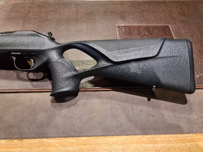 BLASER R8 PROFESSIONAL SUCCESS 300 WİN MAG