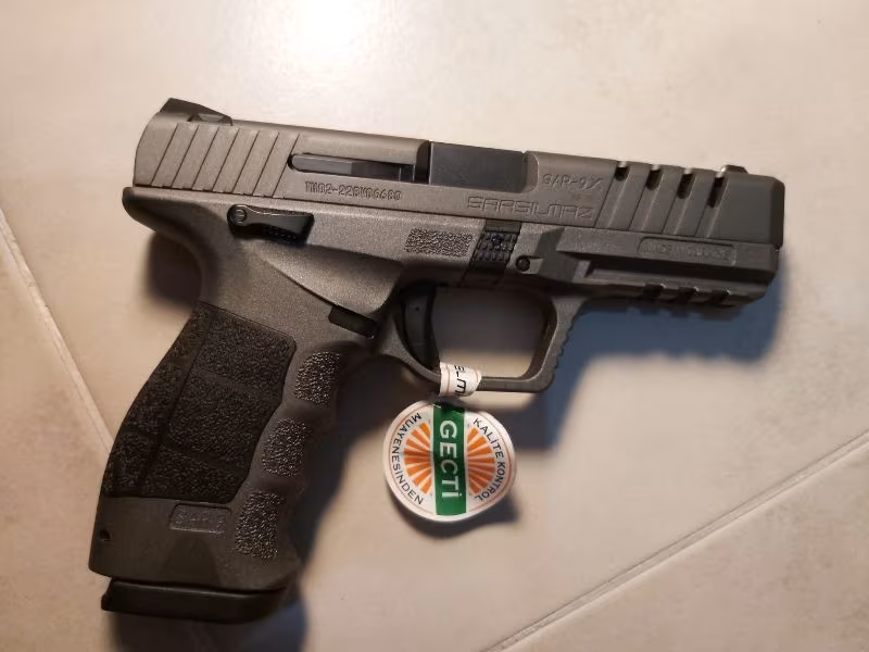 POLİS MEMURUNDAN 0 KUTUSUNDA SARSILMAZ SAR-9 METE X PLATİNİUM