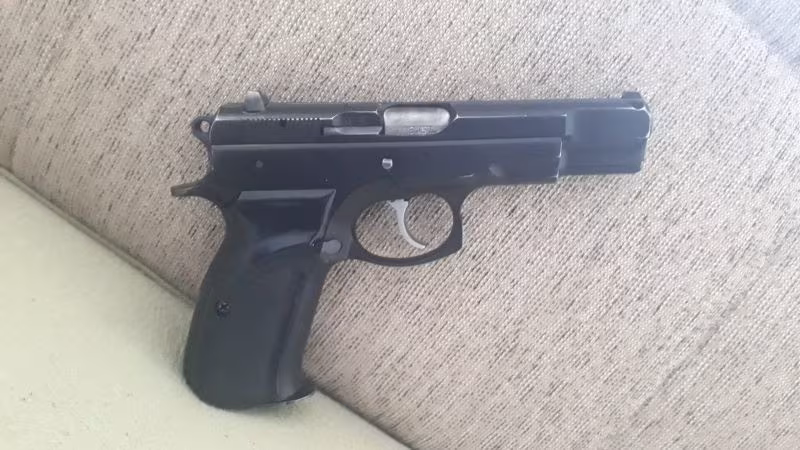 emekli polis memurundan