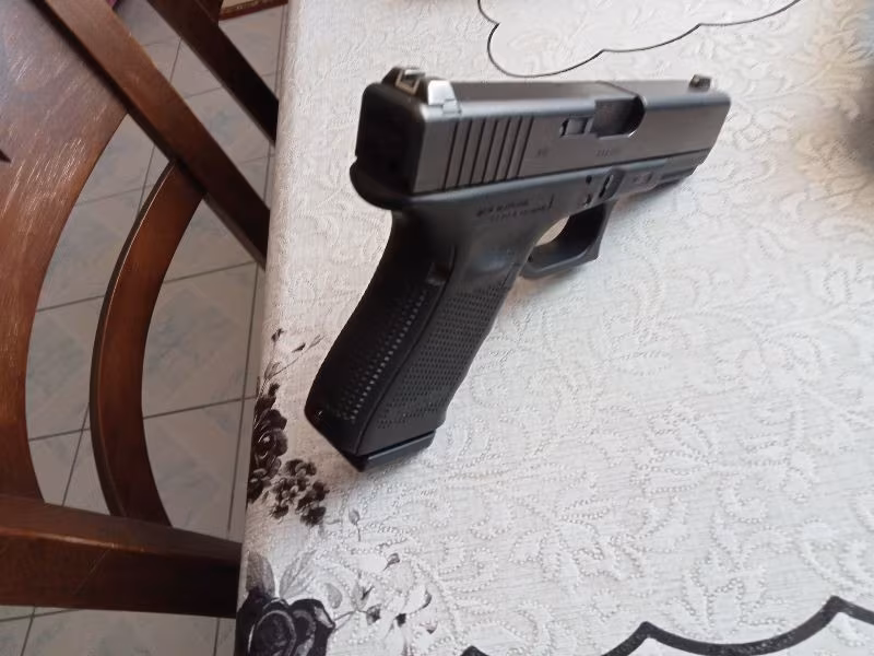 Efsane Glock 19 Gen 4