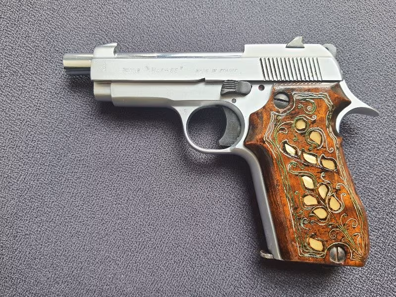 KAMU ÇALIŞANINDAN FRANSIZ 10'LUSU