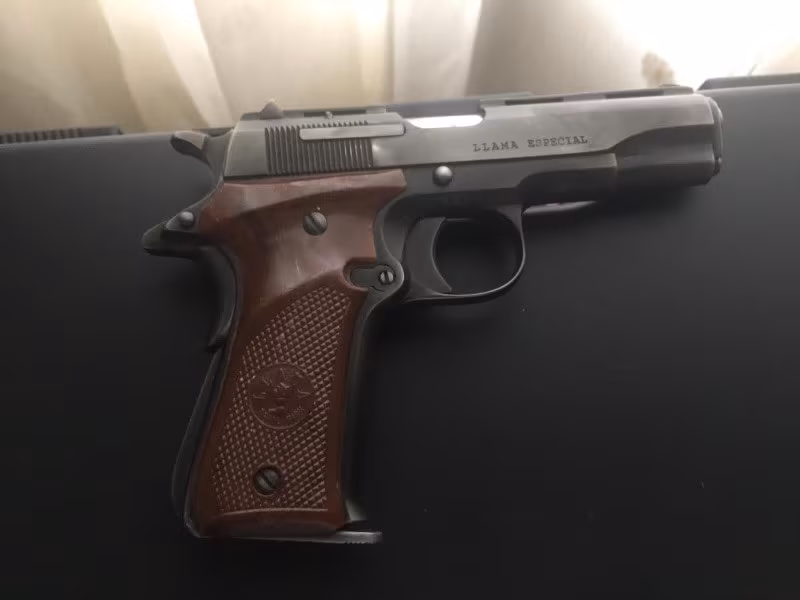 LLAMA 7,65