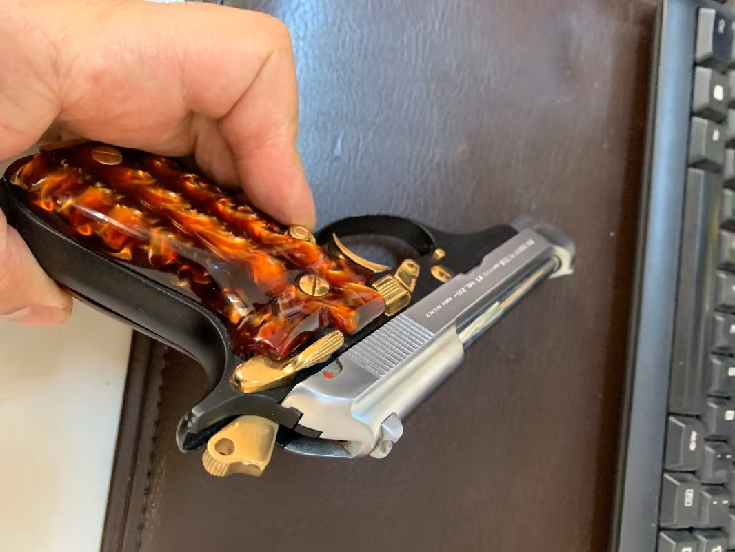 BERETTA F81