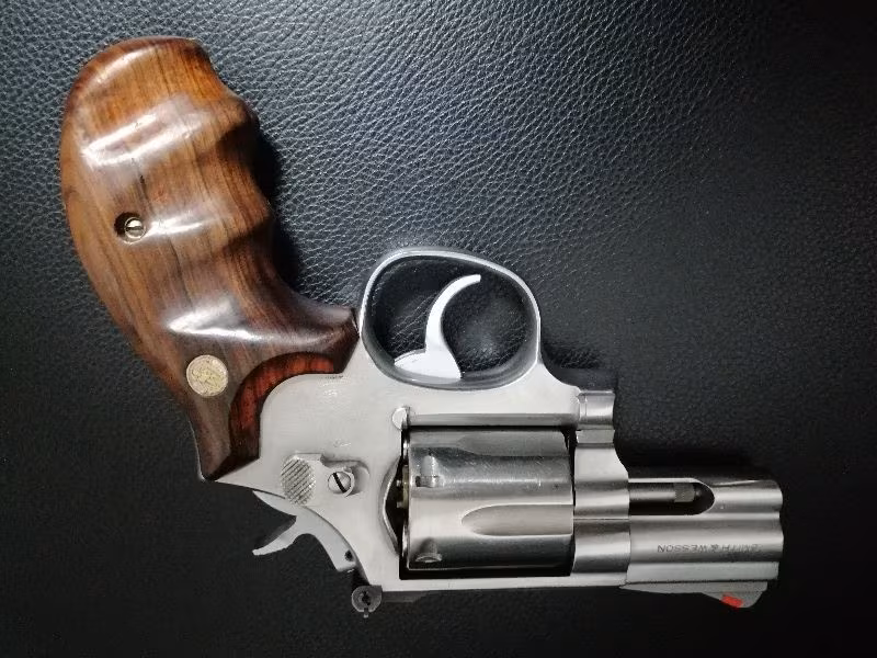 EMNİYET MENSUBUNDAN TEMİZ 686-3 3.57 SİMTH WESSON MAGNUM