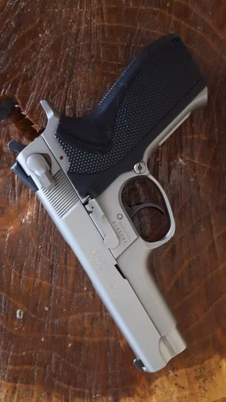SMITH WESSON 5906