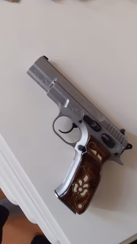 Sarsılmaz kılınç 2000 light işlemeli