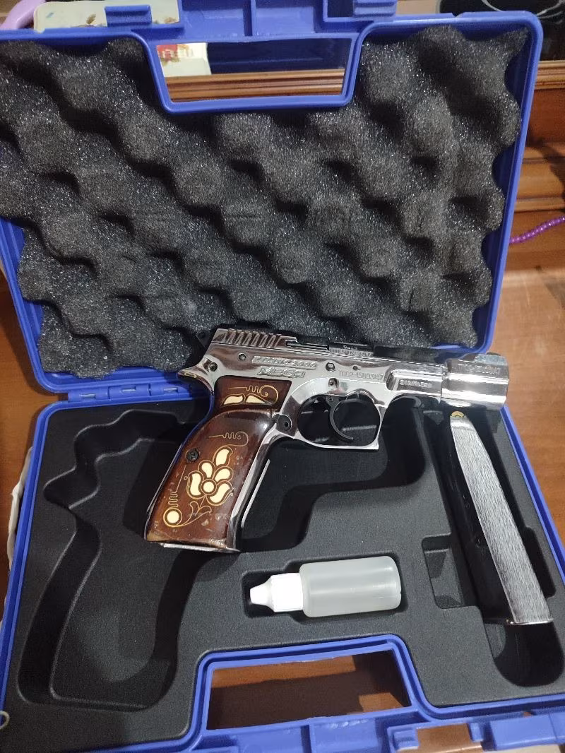 Temiz kullanılmış Sarsılmaz