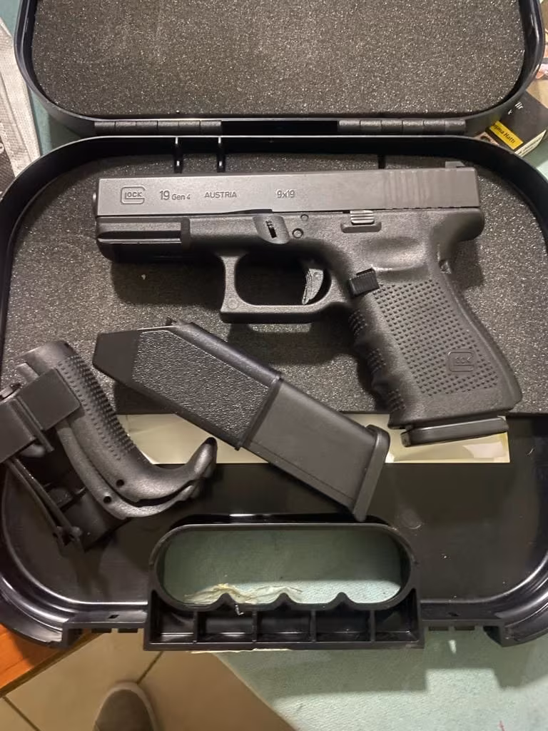 Sahibinden Temiz Glock 19 Gen4 9x19 mm tabanca