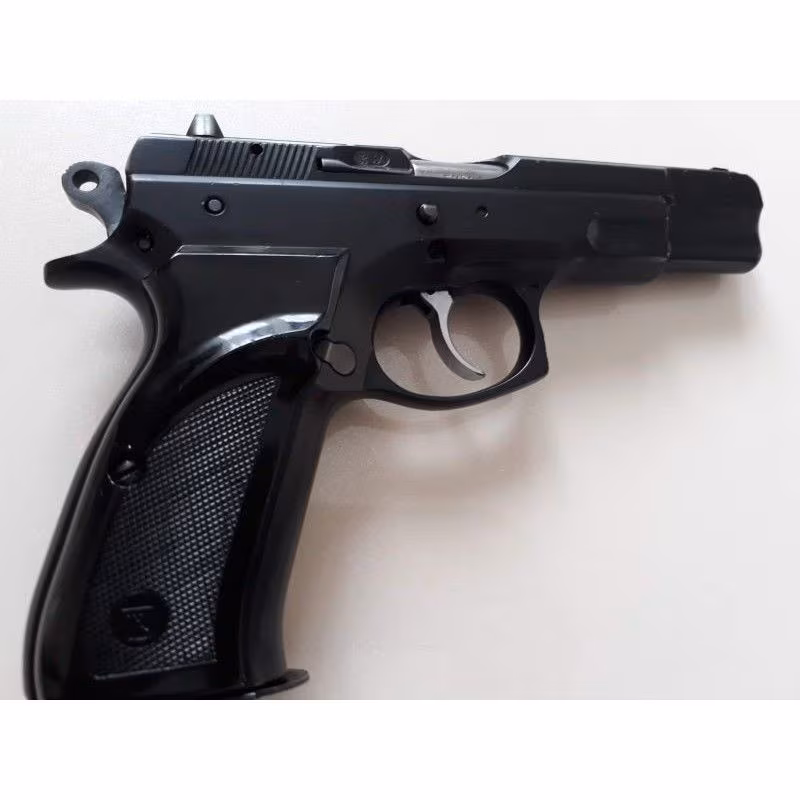 Emekli polisten 1997 model cz75b silah