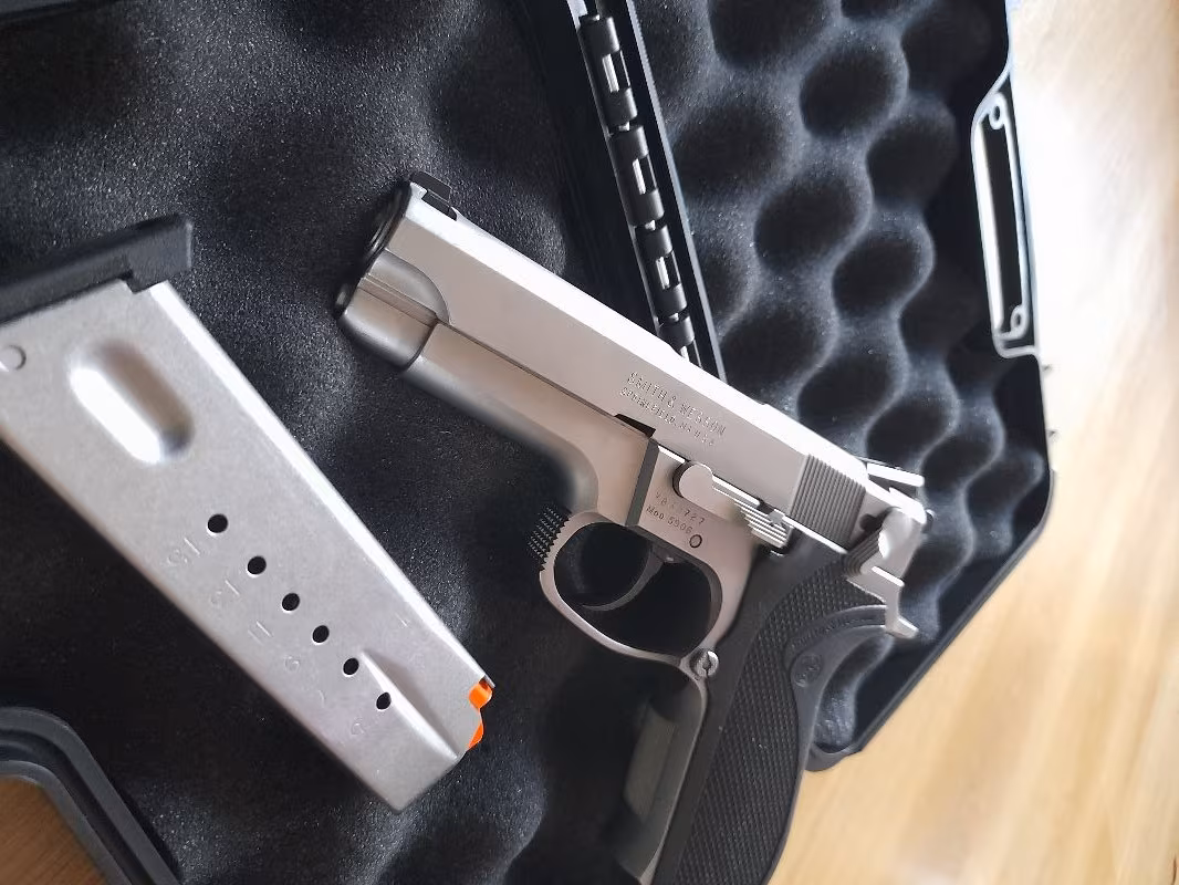 Smith wesson 5906 sınıfının En iyisi...