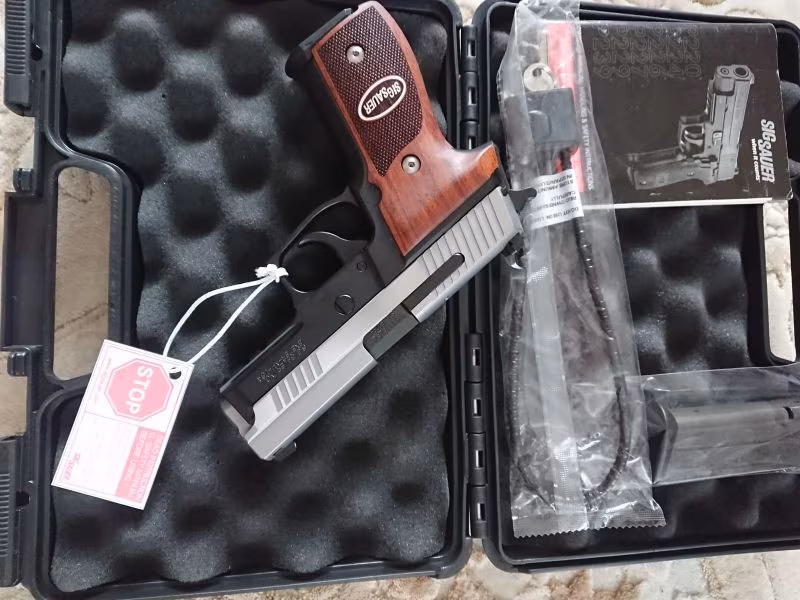 Sig Sauer P229 Two Tone 15+1