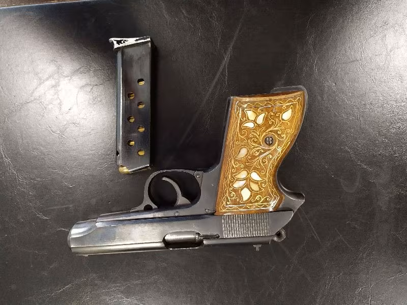 MAUSER