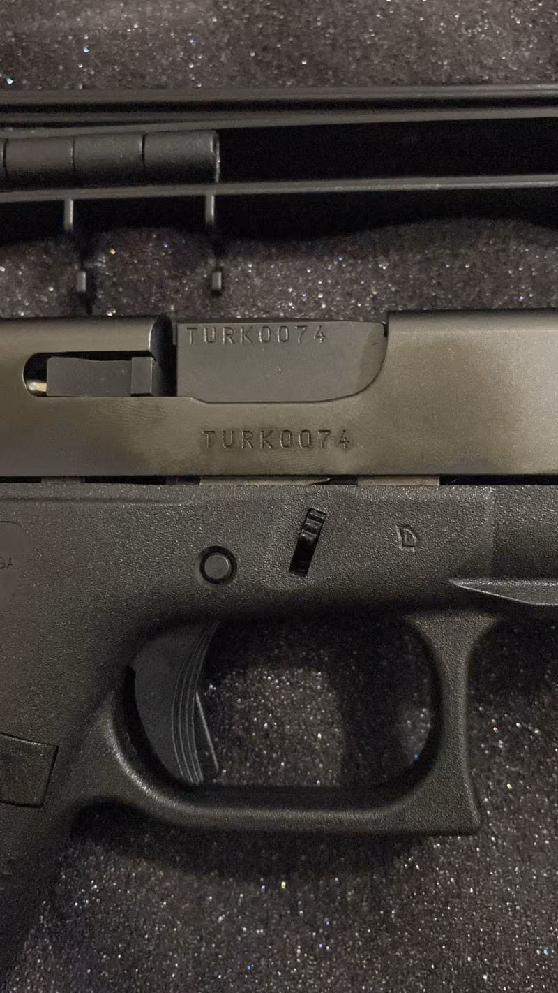 GLOCK 43X GEN5 ÖZEL SERİ 100 YIL ANISINA TURK SERİ NUMARALI BAYRAKLI