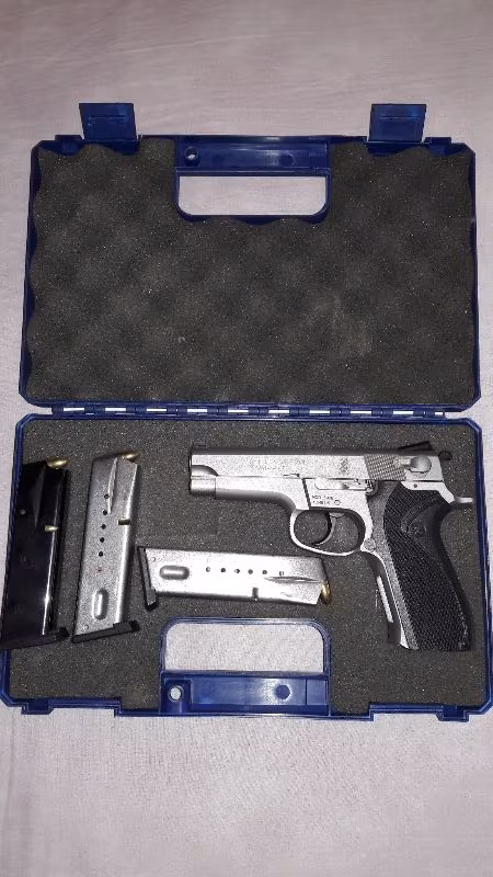 Smith Wesson 5906  15+1
