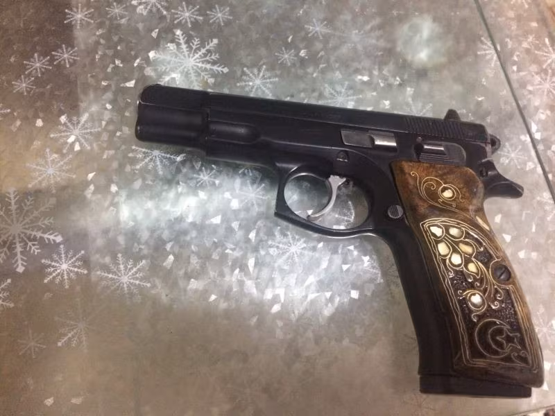 CZ75 B SERİSİ EMEKLİ POLİSTEN ÇOK TEMİZ SİLAH