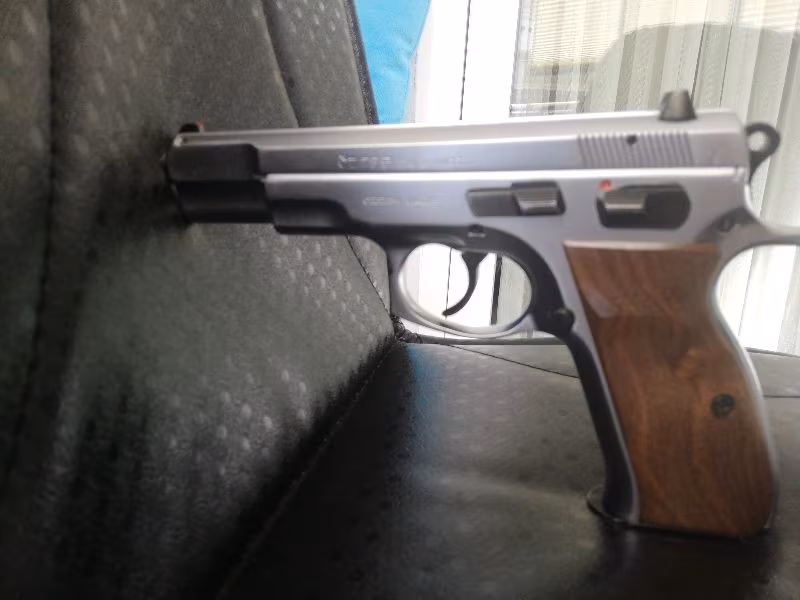CZ 75 B