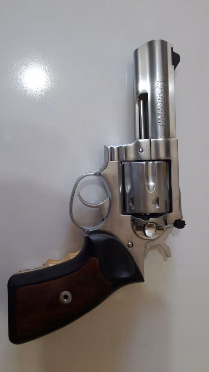 İlk sahibinden Amerikan Ruger GP 100 357 Magnum