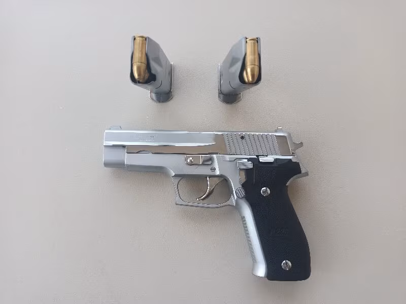 Efsana sig sauer P226 U serisi kamu görevlisinden kullanılmamış