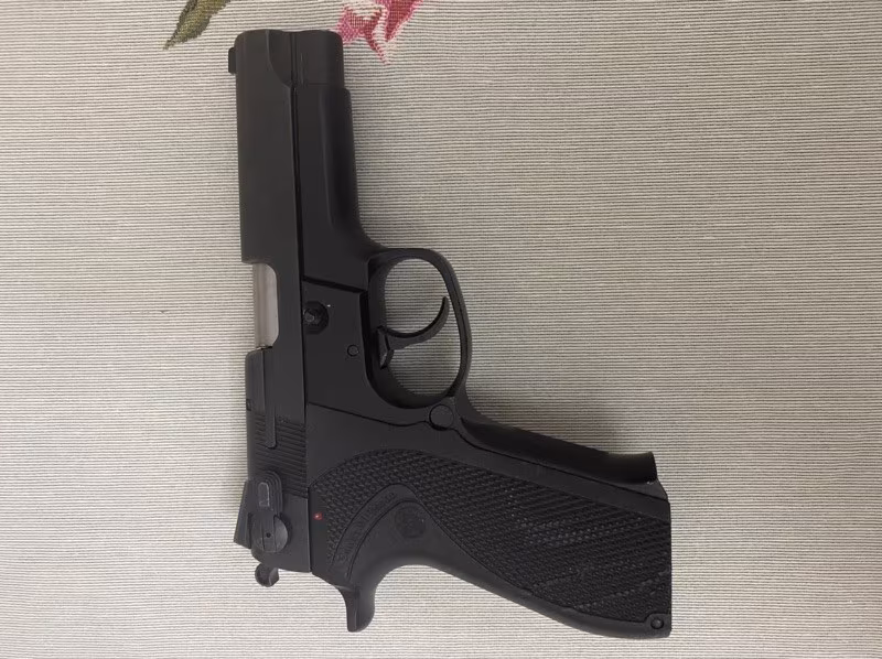 Smith wesson 5904 - sıfır gibi-