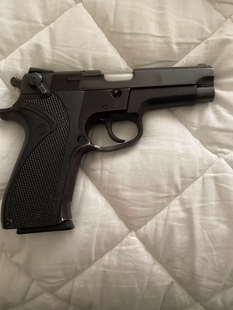 memurdan ruhsatlı temiz smıth wesson 5904