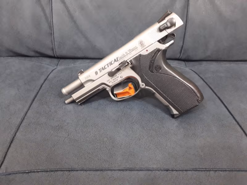 Smith & Wesson 9 Tactıcal Mod 5906TSW