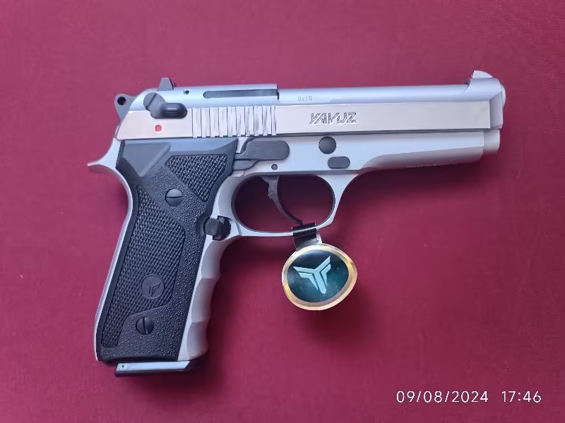 EMEKLİ EMNİYET GÖREVLİSİNDEN RUHSATLI SIFIR KUTUSUNDA HİÇ ATIŞ YAPILMAYAN BERETTA 92 FS KLONU MAT KROM YAVUZ 16 DEFENDER